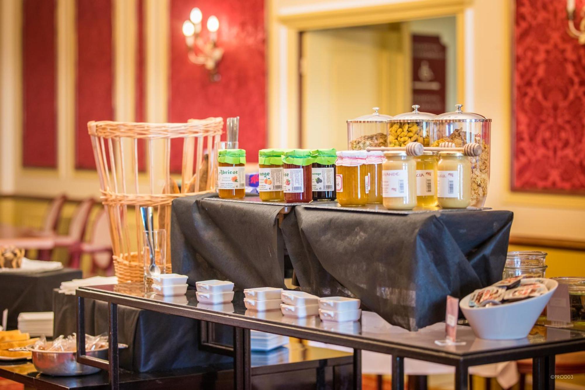 Mercure Moulins Centre Hotel De Paris 외부 사진