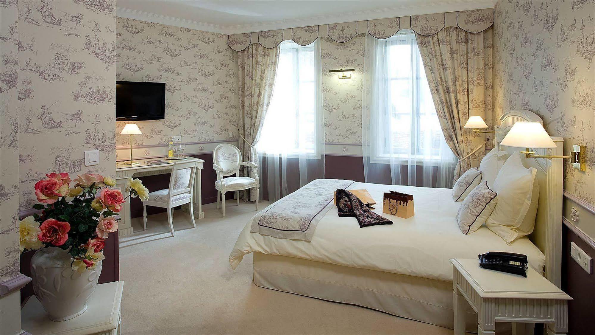 Mercure Moulins Centre Hotel De Paris 외부 사진